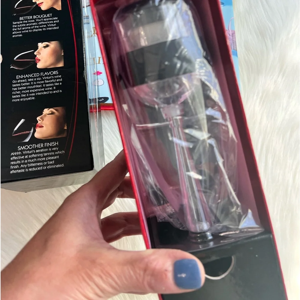 NWT Decanter; Alchemi by Viski Adjustable Wine Aerator with Stand